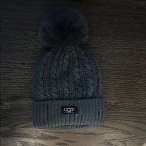 UGG Charcoal Cable Knit Beanie with Pom-Pom. NWOT
